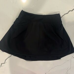 Like new black girls, tennis skirt!